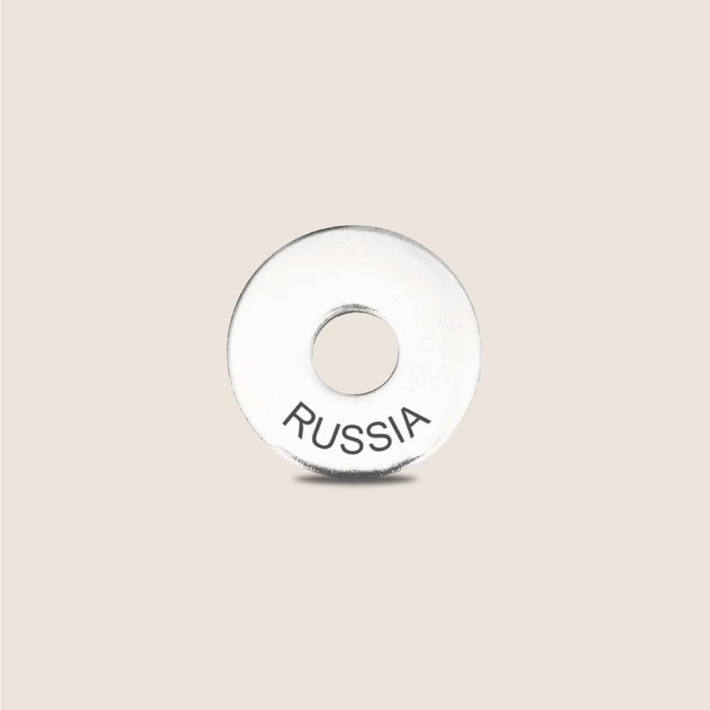 Engraved Russia Country Token to remember your holiday, adding it to your travel keychain to make the perfect keepsake.
