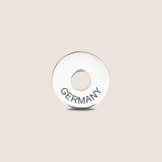 Engraved Germany Country Token to remember your holiday, adding it to your travel keychain to make the perfect keepsake.